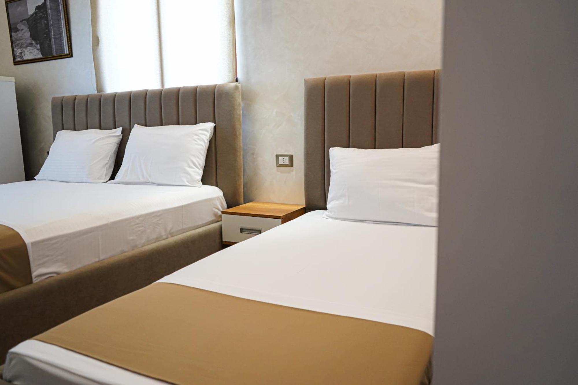 Delmar Apartments 格勒姆 外观 照片